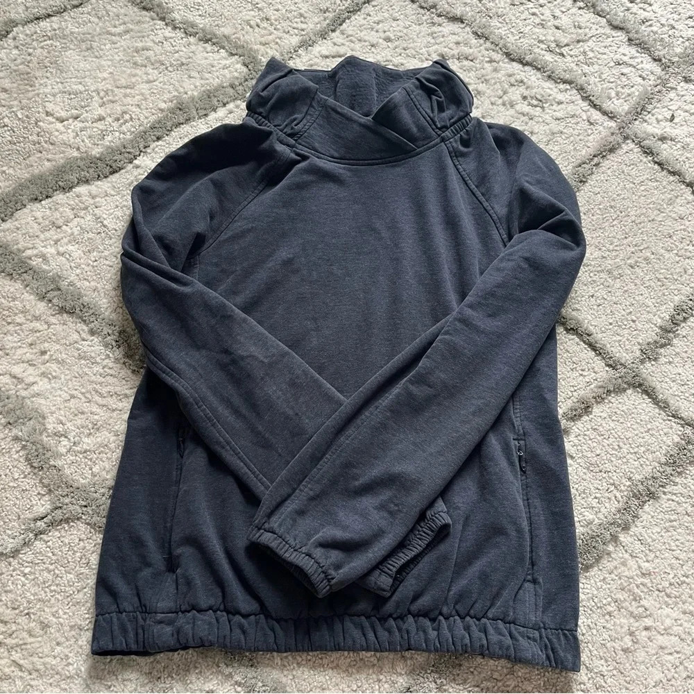 Lululemon Press Pause Sweatshirt pullover Navy high neck mock neck 4